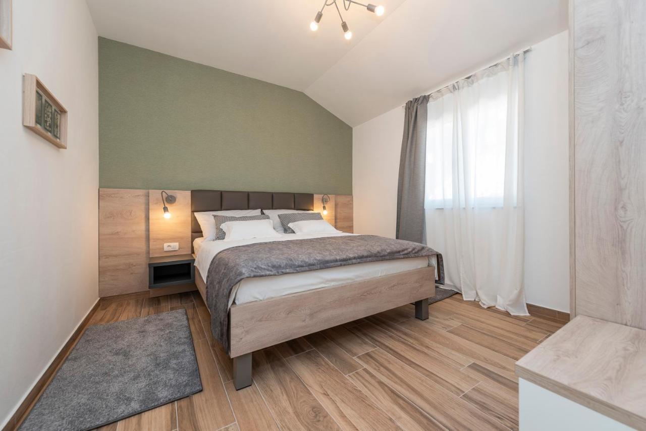Luxury Apartments - La Vir 3 & 4 Exterior foto